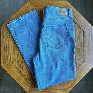 **HOLLISTER* Light Wash Ultra High-Rise 90's Straight Jeans Size 12
